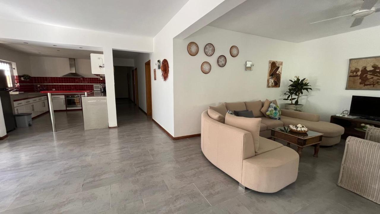 4 Bedrooms Penthouse 50 Meter To The Beach By Dream Escapes Pereybere Beach Eksteriør billede